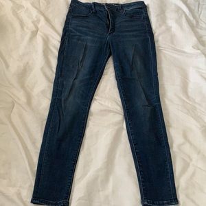 American Eagle Dark Denim Jeans Size 6 Short